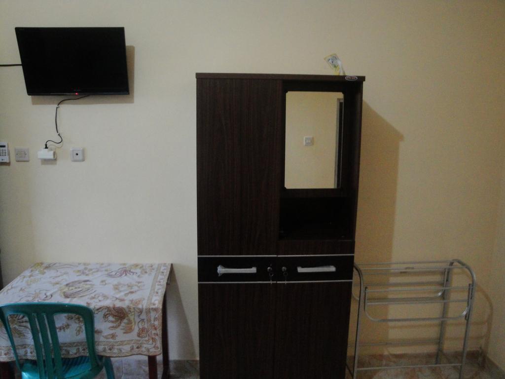 מטאראם Puji Homestay מראה חיצוני תמונה
