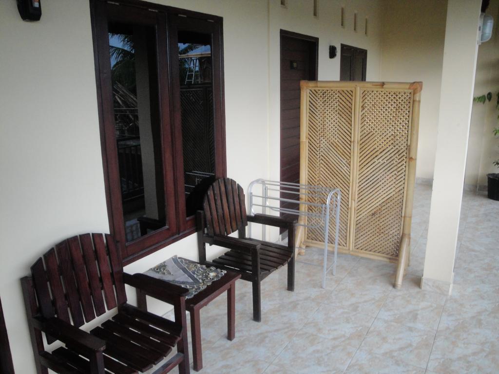 מטאראם Puji Homestay מראה חיצוני תמונה