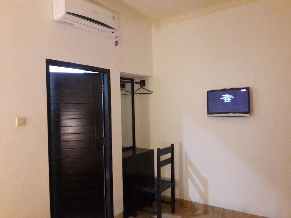 מטאראם Puji Homestay מראה חיצוני תמונה