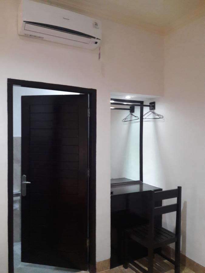 מטאראם Puji Homestay מראה חיצוני תמונה